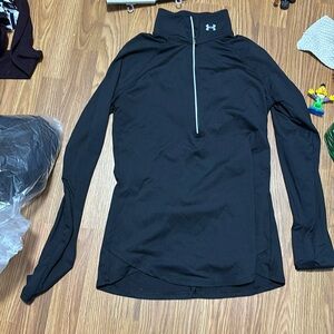 Woman’s Under Armour 3/4 zip